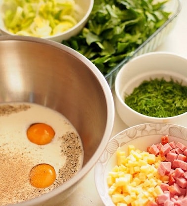 Весенний пасхальный тарт со шпинатом и яйцами (4)