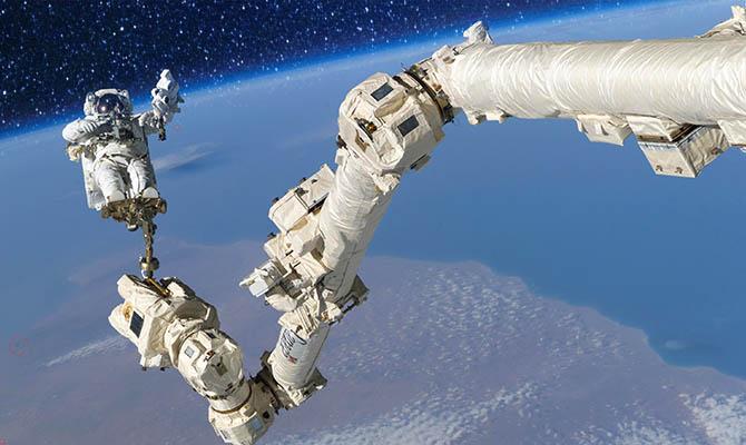 мифы о космосе, космонавт в космосе 10 мифов о космосе, созданных кинематографом