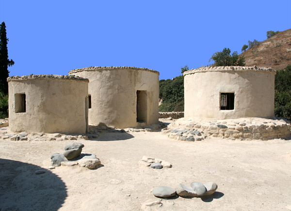 Реконструкция круглых зданий-толосов. Хирокития, Крит