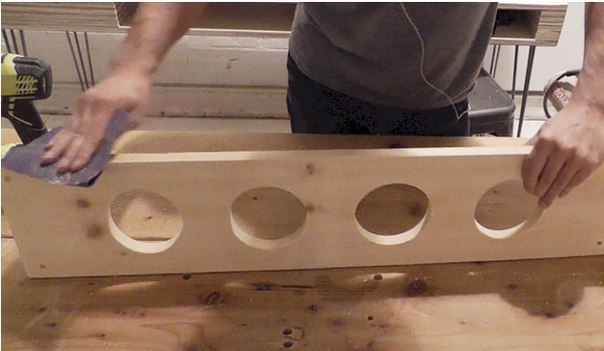 Как сделать вертикальную полку для цветов