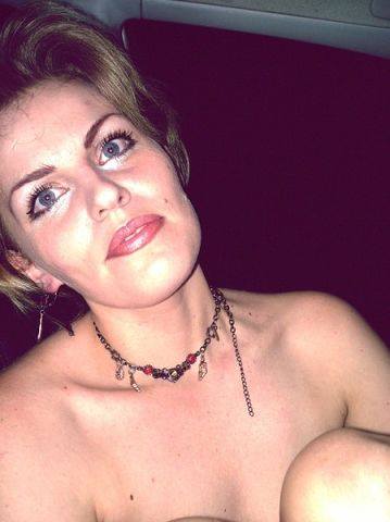 Замкадочная женщина. Оцените шансы на москвича.