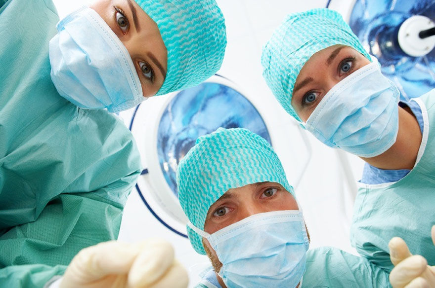 http://laboratoria.zahray.com/wp-content/uploads/2010/11/co-surgeons.jpg