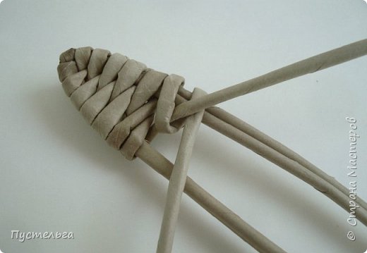 ПЛЕТЕНИЕ ИЗ ГАЗЕТ ЯЩЕРКИ