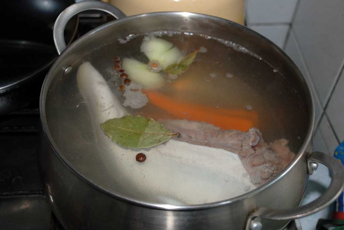 Язык маринованный в перечном соусе Язык маринованный в перечном соусе