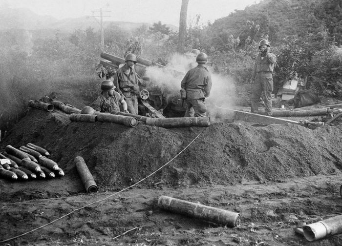 Корейская война на снимках военных фотографов (49 фото) Корейская война на снимках военных фотографов (49 фото)