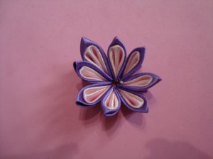 Цветок в технике канзаши