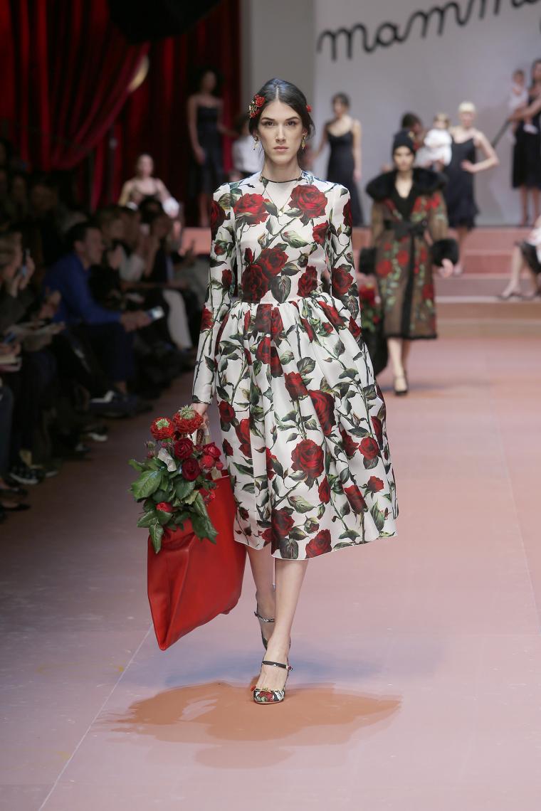 Dolce & Gabbana Осень-Зима 2015-2016. Нет слов, это просто надо видеть... Dolce & Gabbana Осень-Зима 2015-2016. Нет слов, это просто надо видеть...