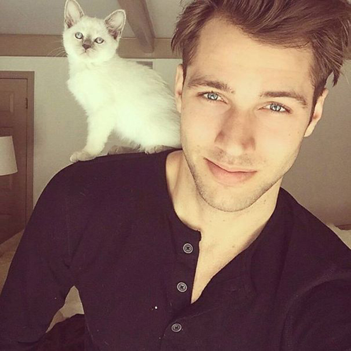 "Горячие парни с котятами" "Горячие парни с котятами"