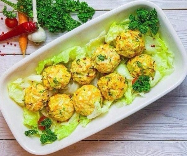 Диетический ужин: овощные шаpики с курицей
