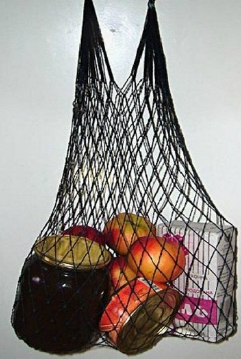 Сетчатая сумка, с которой ходили за продуктами. Сетчатая сумка, с которой ходили за продуктами.