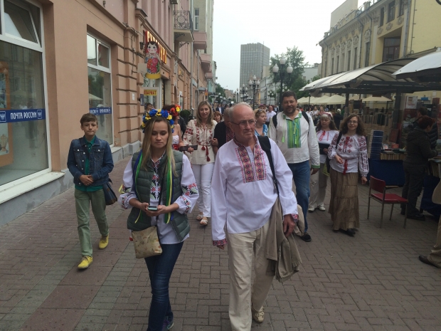 В центре Москвы прошел флешмоб вышиванок