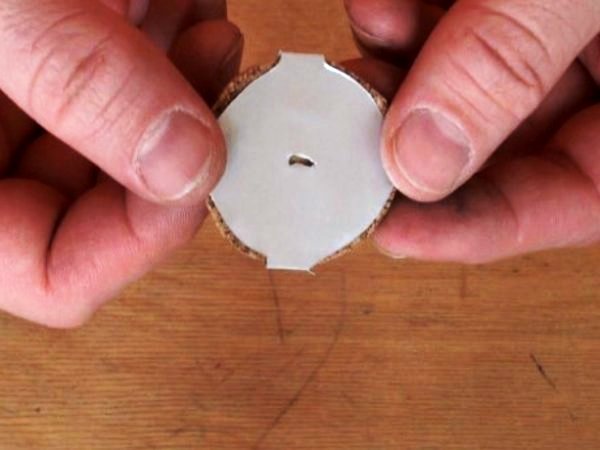 САМОДЕЛЬНАЯ СВЕЧА НА РАСТИТЕЛЬНОМ МАСЛЕ