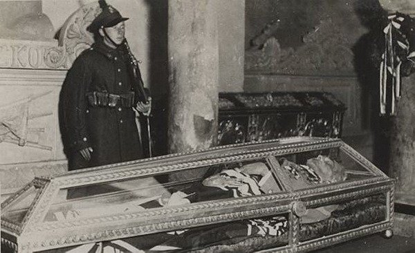 Война с исторической памятью