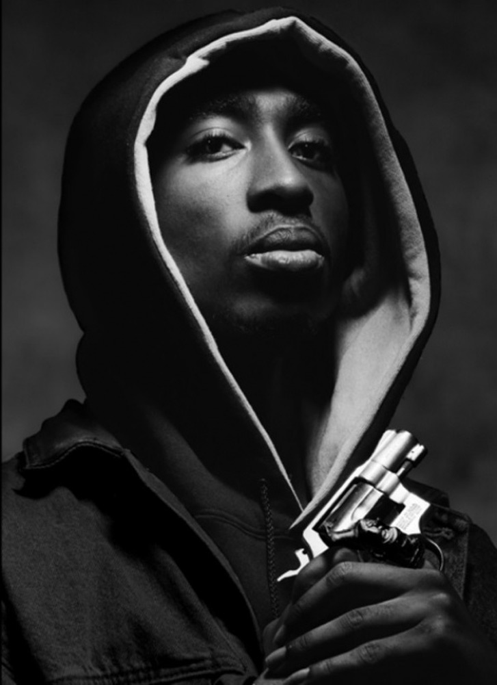 работа фотографа Альберта Уотсона / Tupac Shakur - photo by Albert Watson