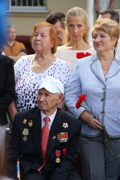 ВАЖНЕЕ "МИСТРАЛЕЙ"... ВАЖНЕЕ "МИСТРАЛЕЙ"...