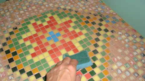 Обновление стола мозаикой