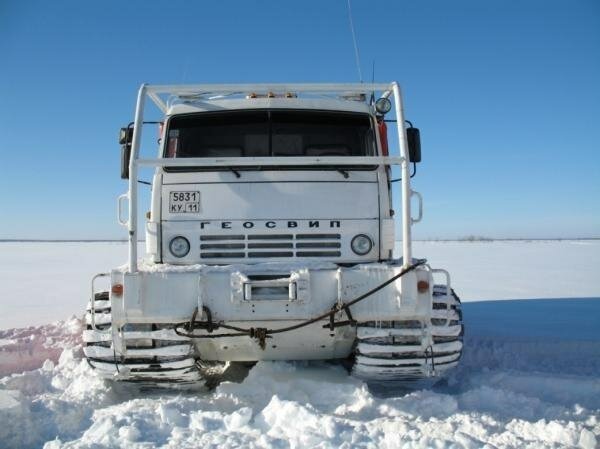 Гусеничный КамАЗ "Геосвип". Что за зверь такой?