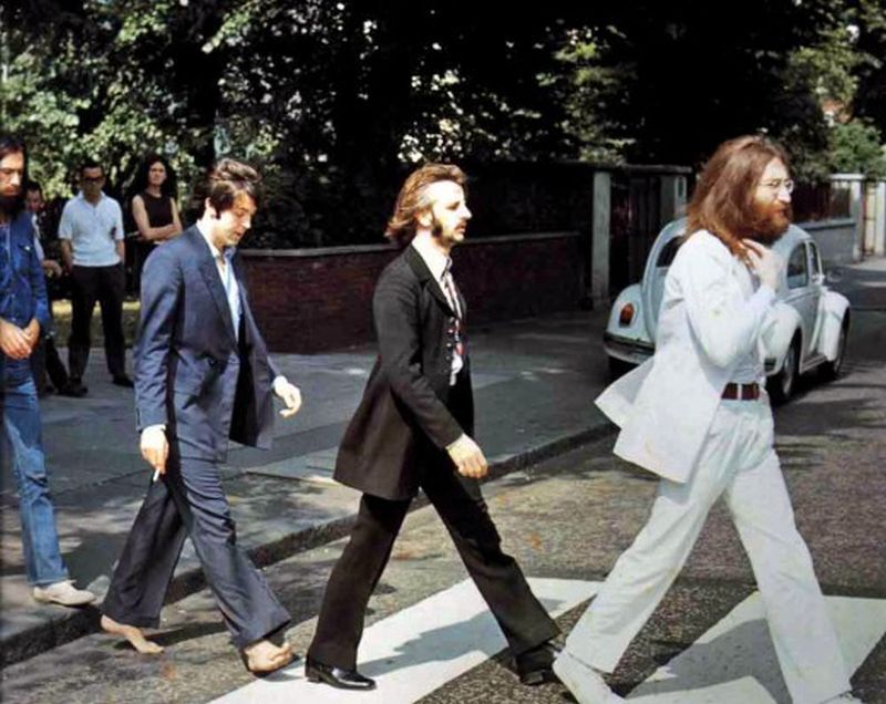 Кадры с фотосессии The Beatles для обложки к альбому Abbey Road theBeatles, обложка, альбом, фотосессия, кадры