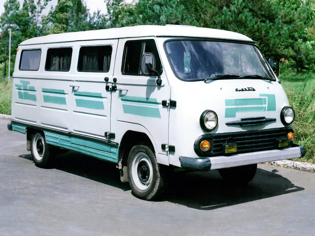  1988 год, ЕрАЗ-762ВГП. ЕрАЗ, Ереванский автозавод
