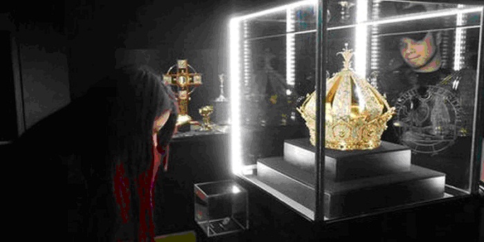 Дерзкие ограбления: два европейских музея лишились драгоценных экспонатов – короны и диадемы