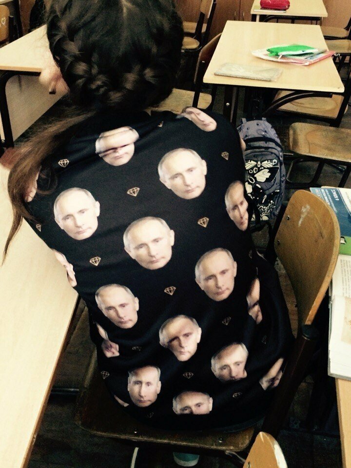 Наверно это все очень патриотично Наверно это все очень патриотично метро, мода, одежда, прикол, стиль, улица, чудики, юмор