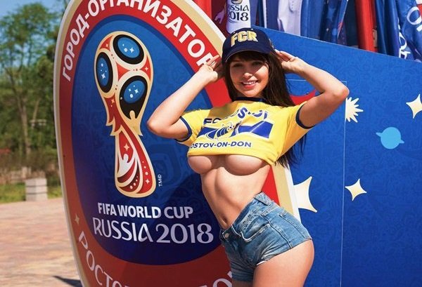 ФИФА запретила показывать красивых болельщиц (фото) ФИФА запретила показывать красивых болельщиц (фото)
