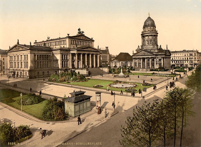 File:Berlin - Gendarmenmarkt - around 1900.jpg