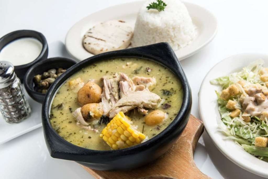 Ахиасо (Колумбия) блюдо, еда, туризм