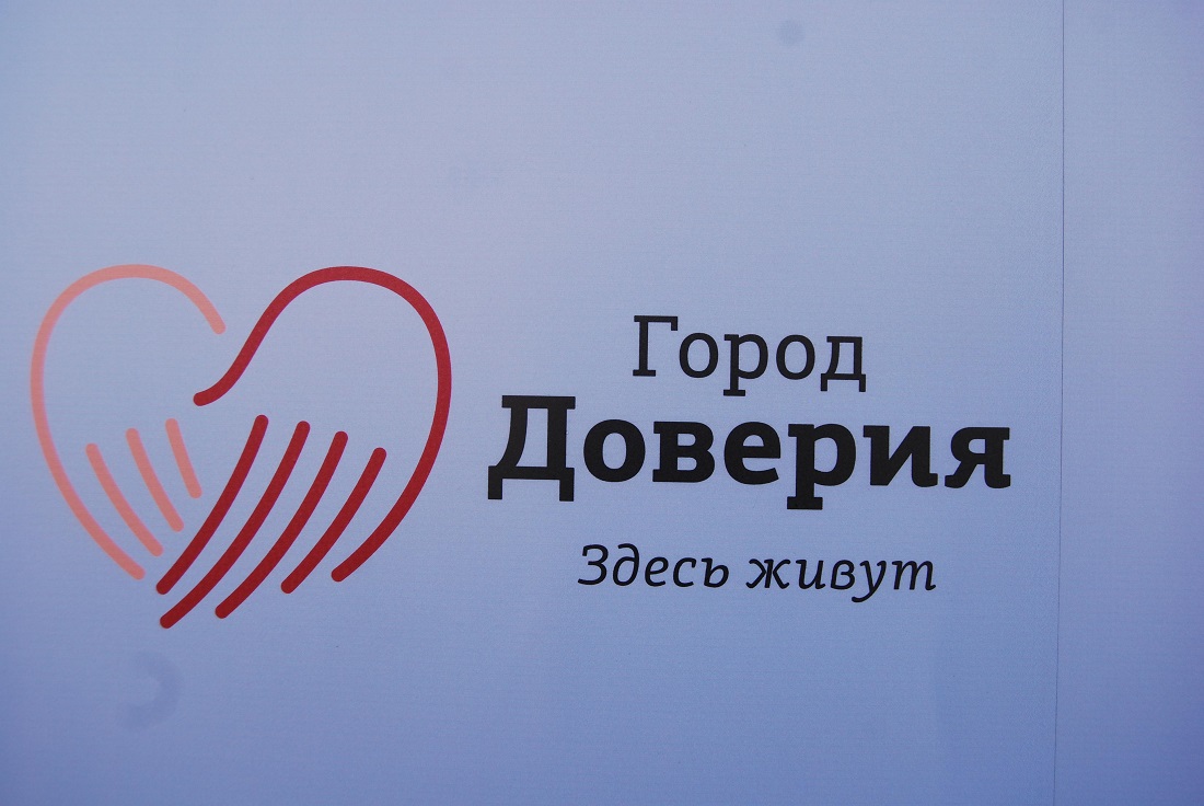 Бандиты в рясах на Красной площади. Такой откровенной наглости на главной площади страны я еще не видал!