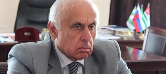 Он был работяга: экс-министр образования Абхазии о погибшем премьер-министре Гагулии
