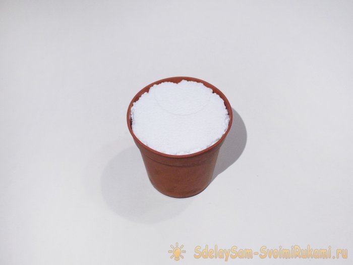 Елочка из металлизированной крепированной бумаги