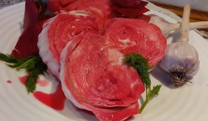 Вкуснейший рецепт капусты, маринованной со свеклой… Вкуснейший рецепт капусты, маринованной со свеклой…