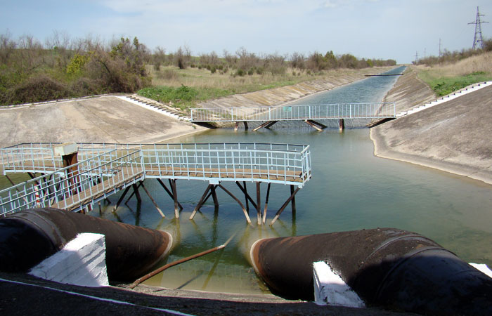 Крым покончил с водным шантажом Украины : Чтобы напоить полуостров, Днепр уже не нужен!