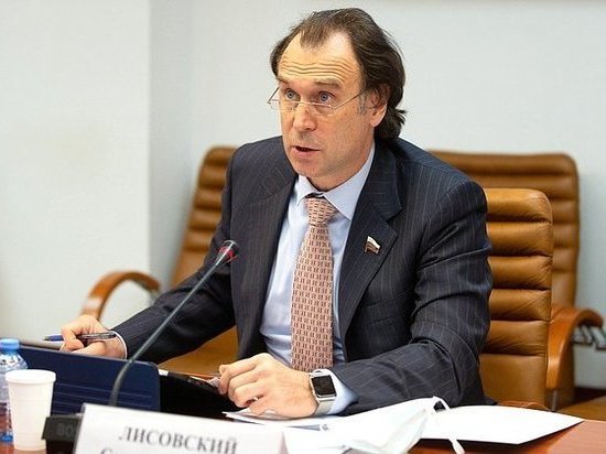 Лисовский назвал обвинения Данкверта во взятке Лисовский назвал обвинения Данкверта во взятке "истерикой Польши"