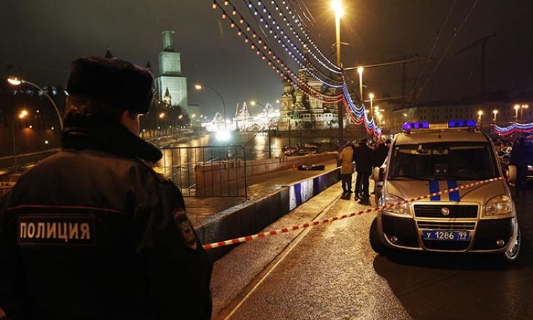 СК проверяет версию исламистского следа в убийстве Немцова