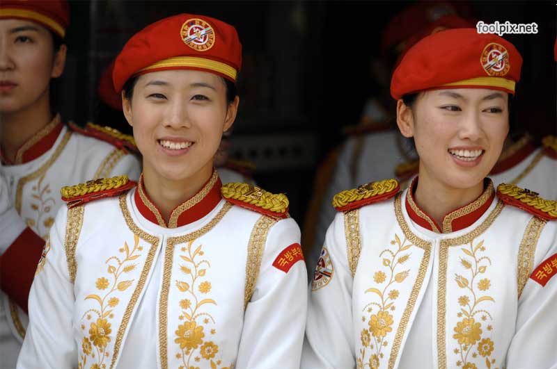 Красивые девушки в военной форме Девушки на службе в армии фото 75