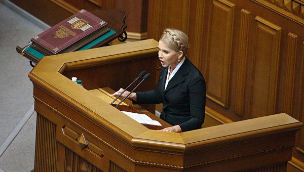 Тимошенко: экономику Украины от краха спасают обычные украинцы Тимошенко: экономику Украины от краха спасают обычные украинцы