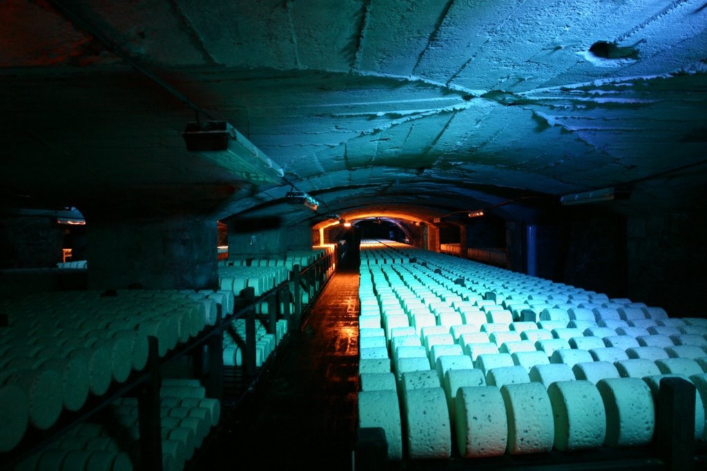 Рокфор(-Roquefort) - аристократ голубых кровей Рокфор(-Roquefort) - аристократ голубых кровей (39 фото)