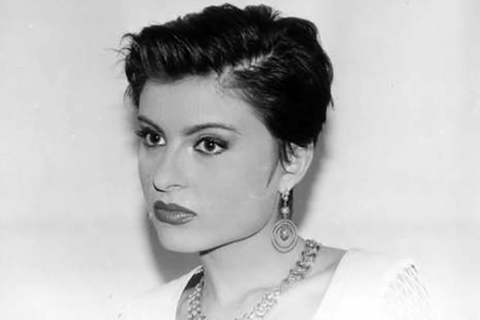 Звезды 1990-х: Как Светлана Владимирская оставила шоу-бизнес ради секты в таёжной деревне Звезды 1990-х: Как Светлана Владимирская оставила шоу-бизнес ради секты в таёжной деревне