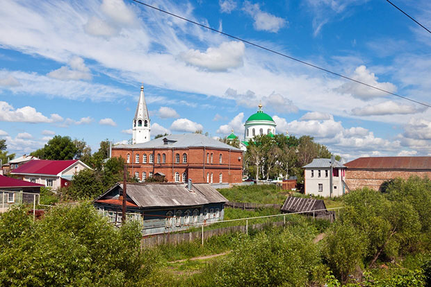 20 самых выгодных городов России для путешествий вдвоём