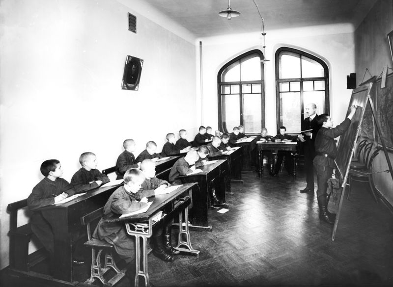 История России в лицах № 214. Благотворительность в России. Часть 1 История России в лицах № 214. Благотворительность в России. Часть 1