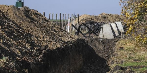Порошенко назвал число погибших в "АТО" украинских пограничников