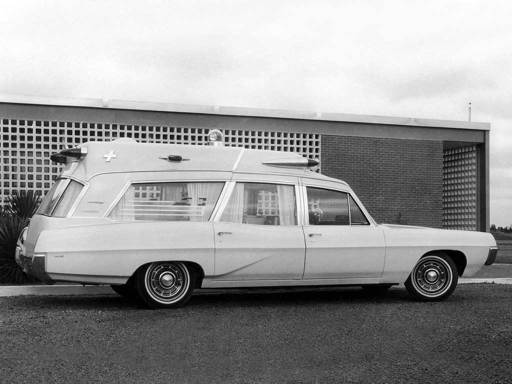 38. Superior Pontiac High Headroom Ambulance '1967 катафалк, скорая, универсал