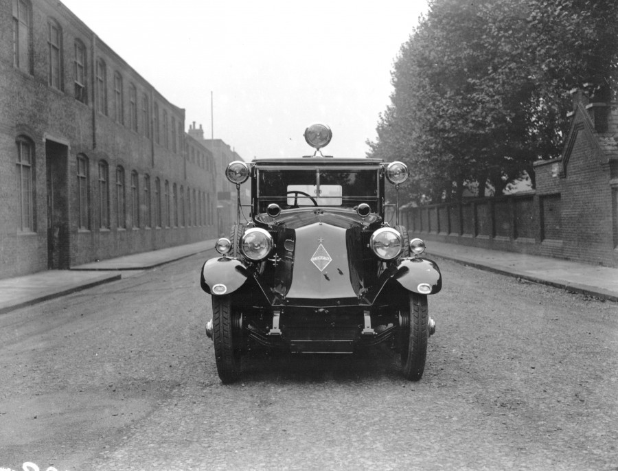 Рено с 11-ю фарами (1926). Транспортные средства, автодизайн, история, ретро фото