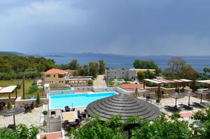    VATHI HOTEL  ARIS Studios