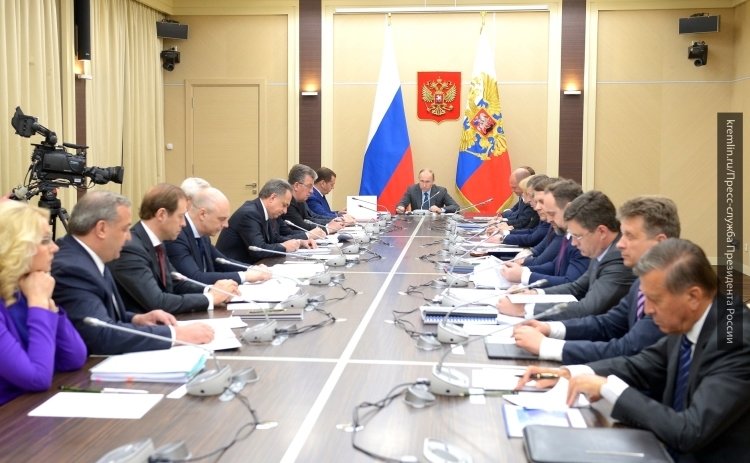Путин поручил правительству найти средства для реализации правок пенсионной реформы