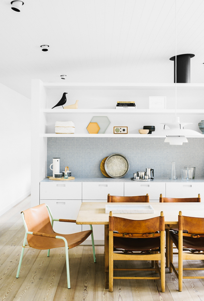  Кухня в  цветах:   Бежевый, Белый, Коричневый, Светло-серый.  Кухня в  стиле:   минимализм.