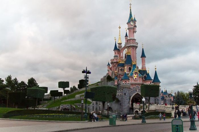 Disneyland Paris:   (31 )