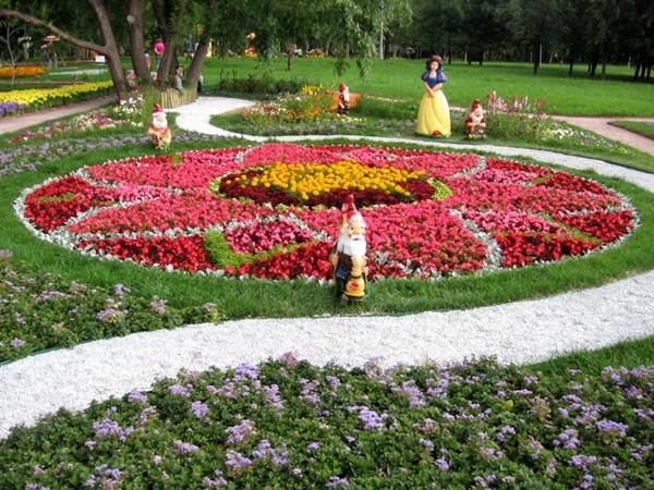 формы цветников и клумб фото формы цветников и клумб фото