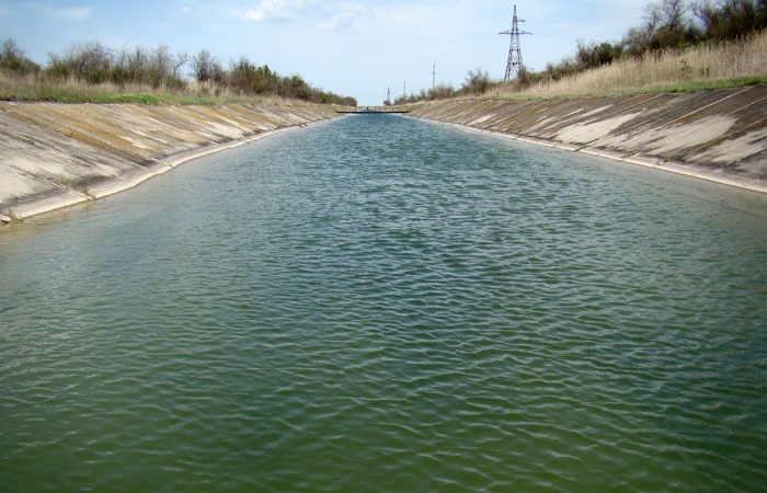 Крым покончил с водным шантажом Украины : Чтобы напоить полуостров, Днепр уже не нужен!